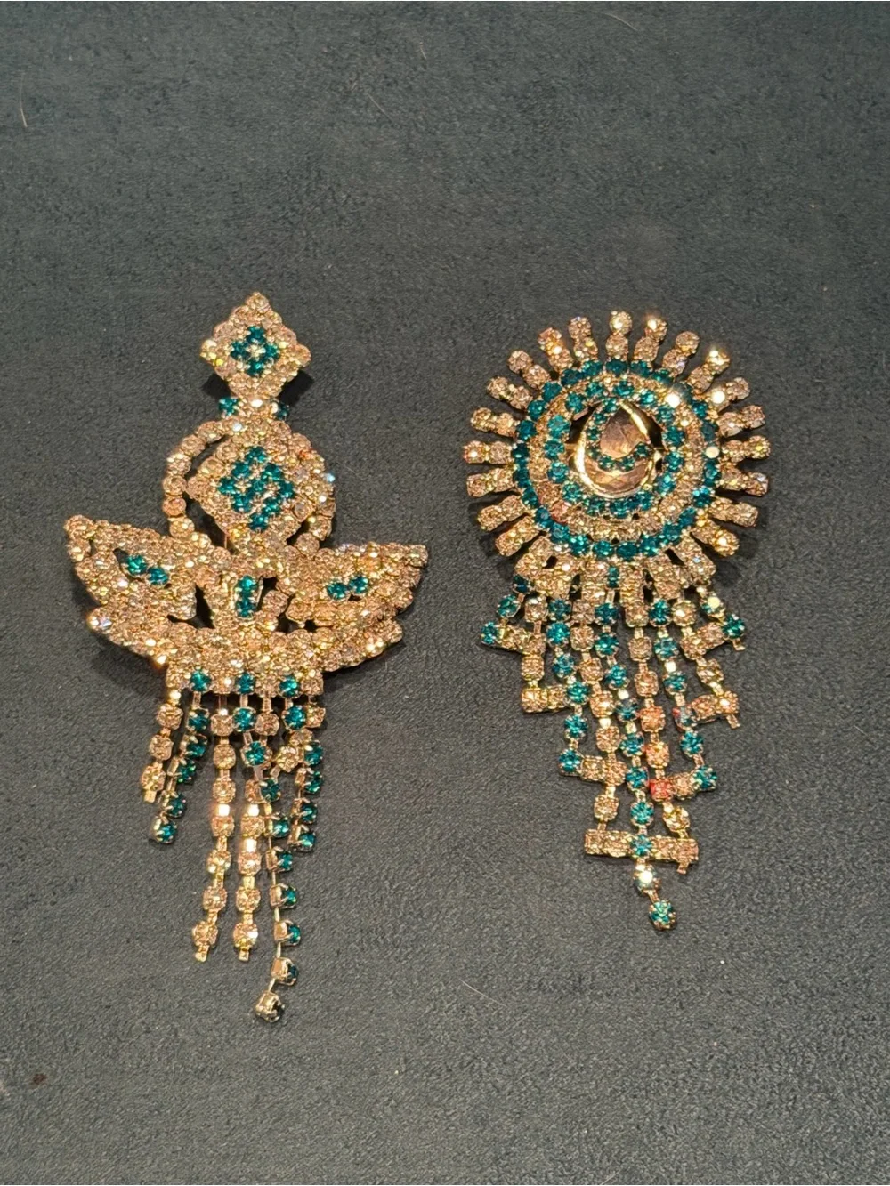 Gold-tone (neutral) Teal Crystal Matching Set of Lapel Pins / Brooch